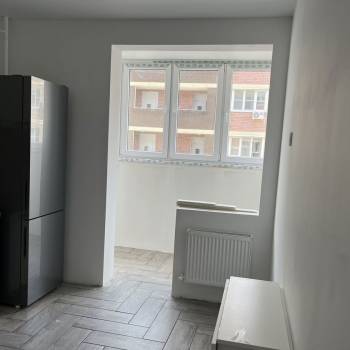 Продается 1-комнатная квартира, 44 м²