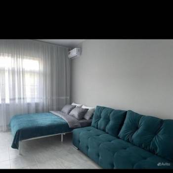 Сдается 1-комнатная квартира, 40 м²