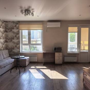 Продается 1-комнатная квартира, 37,3 м²