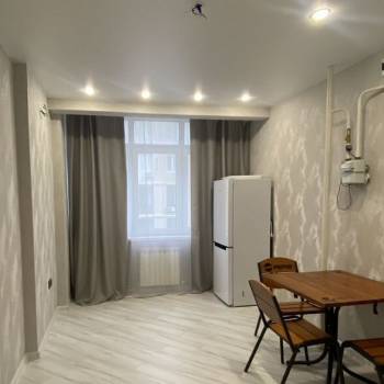 Сдается 1-комнатная квартира, 38 м²