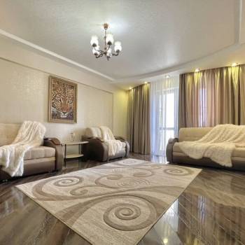 Сдается 2-х комнатная квартира, 100 м²