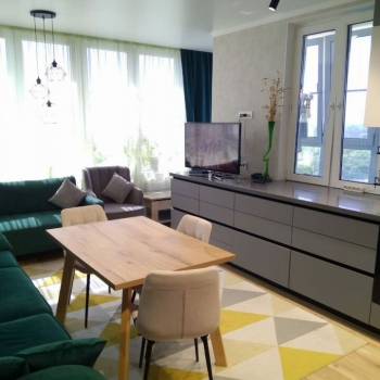 Продается 2-х комнатная квартира, 63 м²