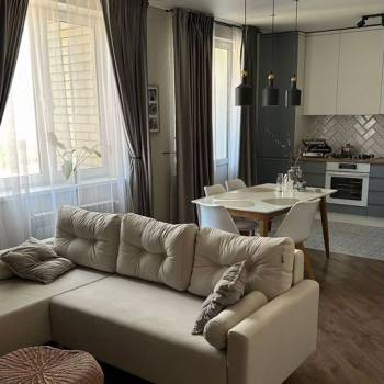 Продается 2-х комнатная квартира, 80 м²