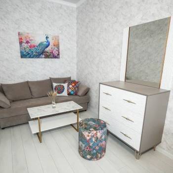 Продается 1-комнатная квартира, 54 м²