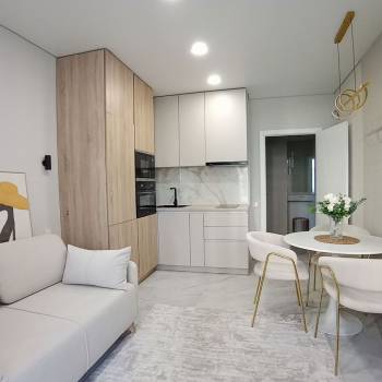 Продается 1-комнатная квартира, 50 м²