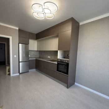 Продается 1-комнатная квартира, 42,4 м²