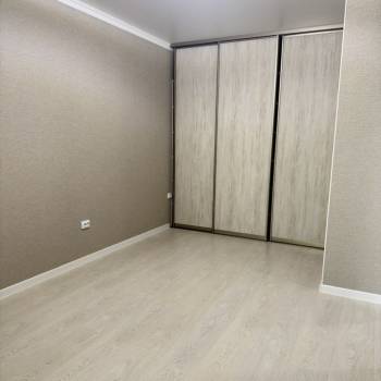 Продается 1-комнатная квартира, 42,4 м²