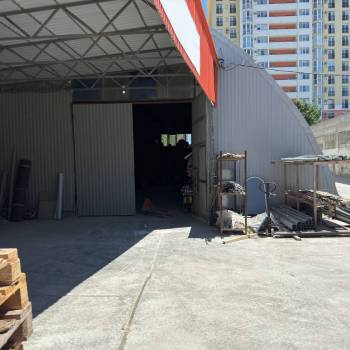 Сдается Нежилое помещение, 300 м²