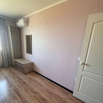 Продается 1-комнатная квартира, 37,8 м²