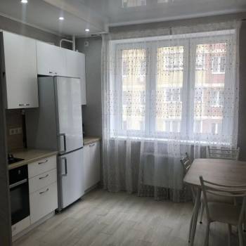 Сдается 1-комнатная квартира, 37 м²