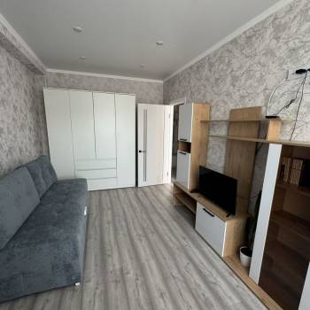 Сдается 1-комнатная квартира, 40 м²