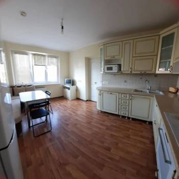 Продается 3-х комнатная квартира, 82 м²