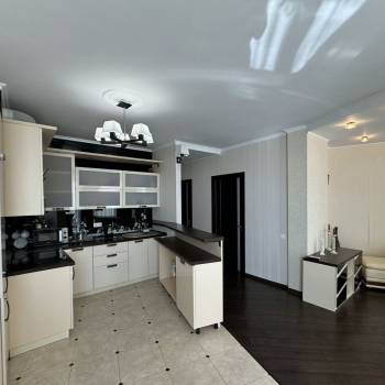 Продается 2-х комнатная квартира, 61,2 м²