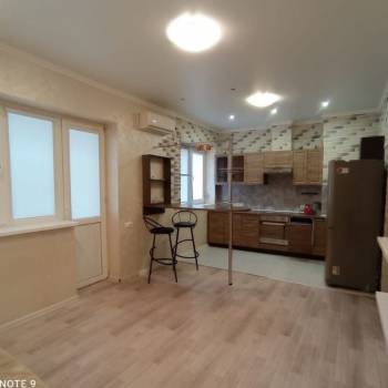 Продается 1-комнатная квартира, 44 м²