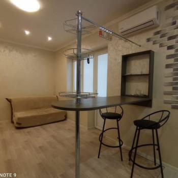 Продается 1-комнатная квартира, 44 м²