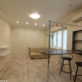 Продается 1-комнатная квартира, 44 м²