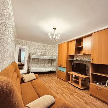 Сдается 1-комнатная квартира, 38 м²