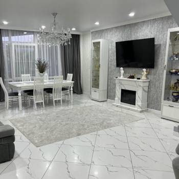 Продается Дом, 200 м²