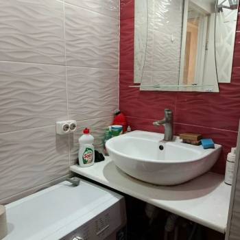 Продается 1-комнатная квартира, 18 м²
