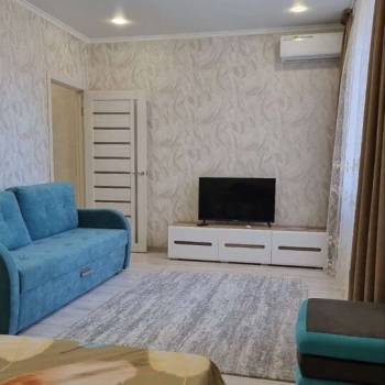 Сдается 1-комнатная квартира, 51 м²