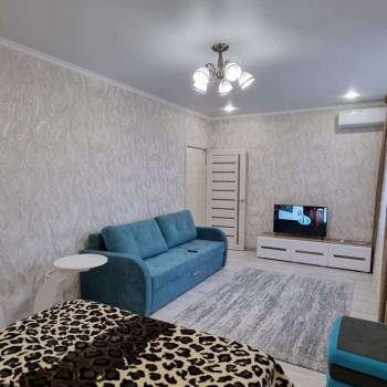 Сдается 1-комнатная квартира, 51 м²