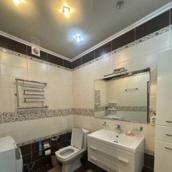 Сдается Многокомнатная квартира, 100 м²