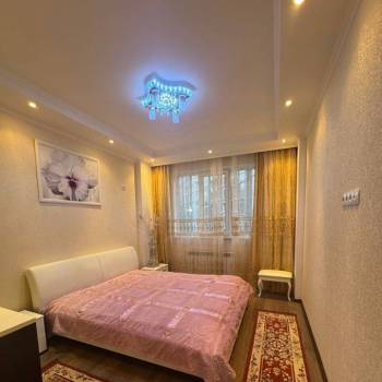 Сдается Многокомнатная квартира, 100 м²