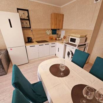 Сдается 1-комнатная квартира, 49 м²