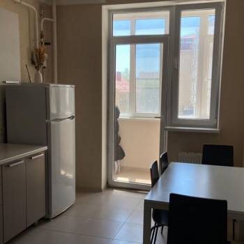 Сдается 1-комнатная квартира, 39 м²