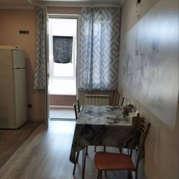 Сдается 1-комнатная квартира, 39 м²
