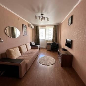 Сдается 1-комнатная квартира, 43 м²