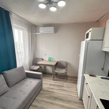 Сдается 1-комнатная квартира, 43 м²