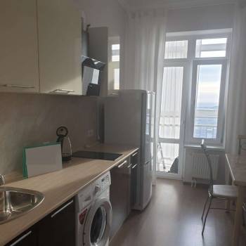Сдается 1-комнатная квартира, 40 м²