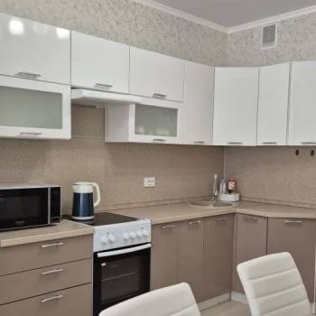 Продается 1-комнатная квартира, 44 м²