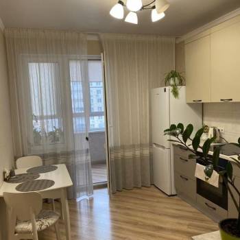 Сдается 1-комнатная квартира, 43 м²