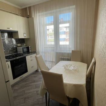 Сдается 2-х комнатная квартира, 60 м²