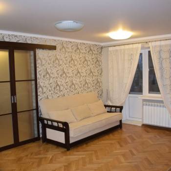 Сдается 1-комнатная квартира, 51 м²