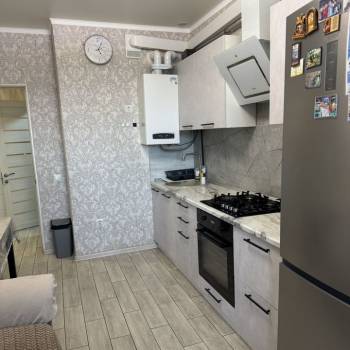 Сдается 1-комнатная квартира, 50 м²