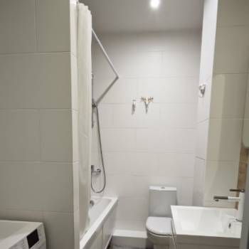 Продается 1-комнатная квартира, 40 м²