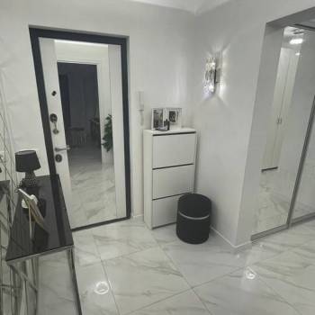 Продается 3-х комнатная квартира, 81 м²