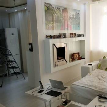 Продается 1-комнатная квартира, 60 м²