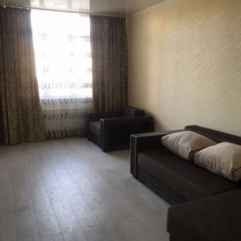 Сдается 1-комнатная квартира, 38 м²
