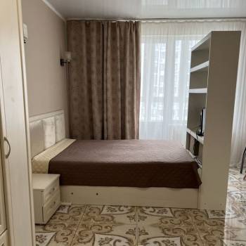 Сдается 1-комнатная квартира, 42 м²