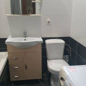 Сдается 1-комнатная квартира, 42 м²