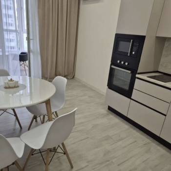 Продается 1-комнатная квартира, 43 м²
