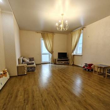 Продается 1-комнатная квартира, 47 м²