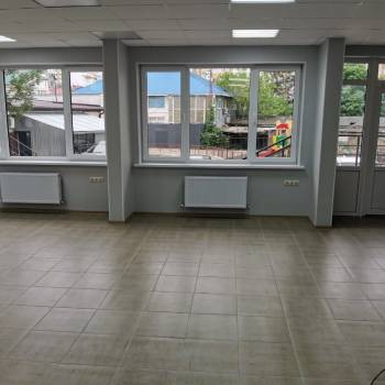 Сдается Нежилое помещение, 123 м²