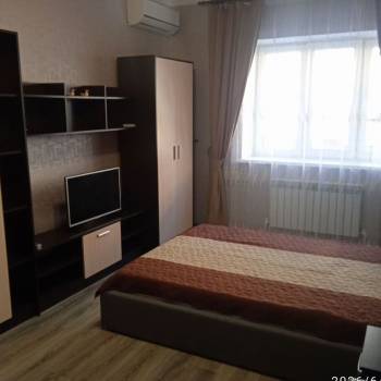 Сдается 1-комнатная квартира, 38 м²