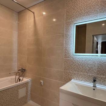 Продается 1-комнатная квартира, 46 м²