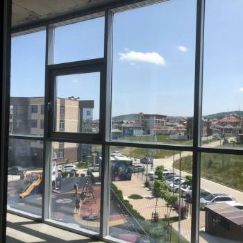 Продается 1-комнатная квартира, 53 м²